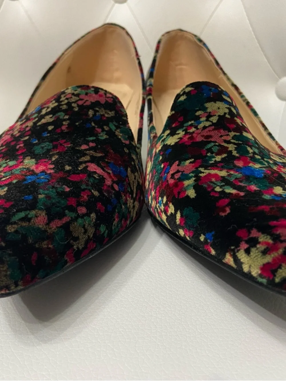 Beautiful BELLINI Bobcat Black Floral Velvet 2.25" Kitten Heel Dark Fairy 11W - Picture 15 of 17